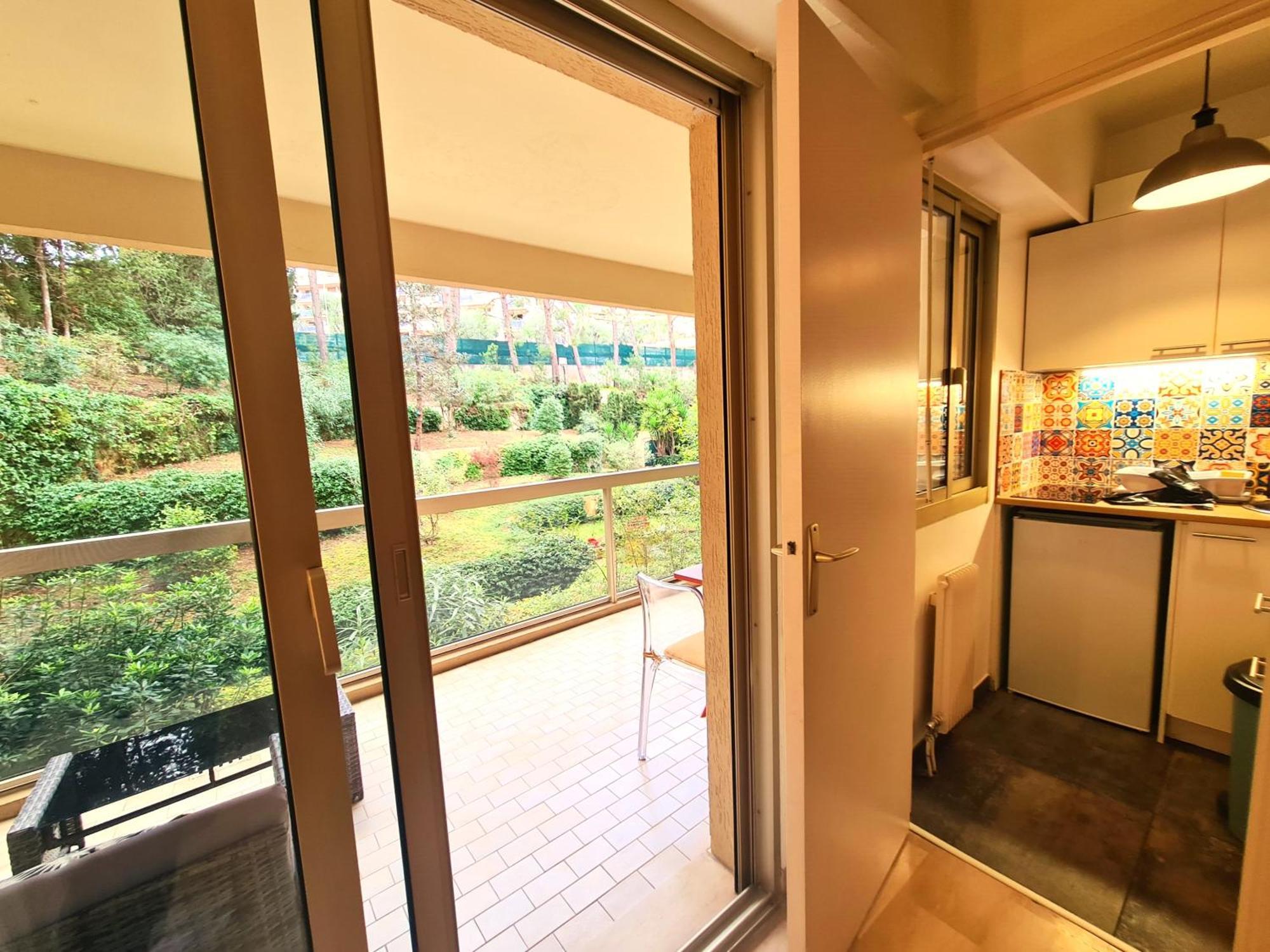 Studio Grande Terrasse A 5 Min De La Mer ニース エクステリア 写真